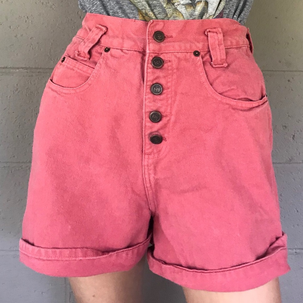 Coral vintage lei high waisted shorts